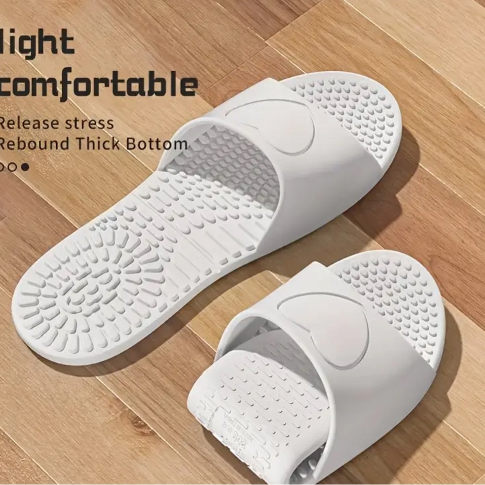 Foldable Slip-On Heart Slide Slippers–Size 37-38 | Great for Travel & Indoor Use